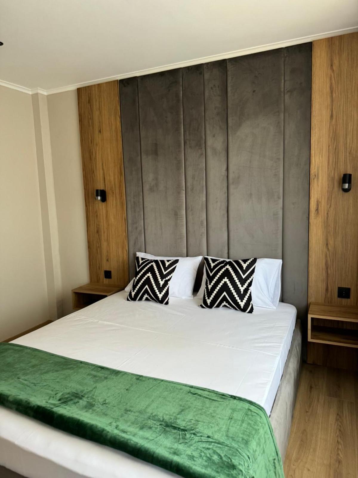 Hotel Tishina Старозагорски-Бани Экстерьер фото